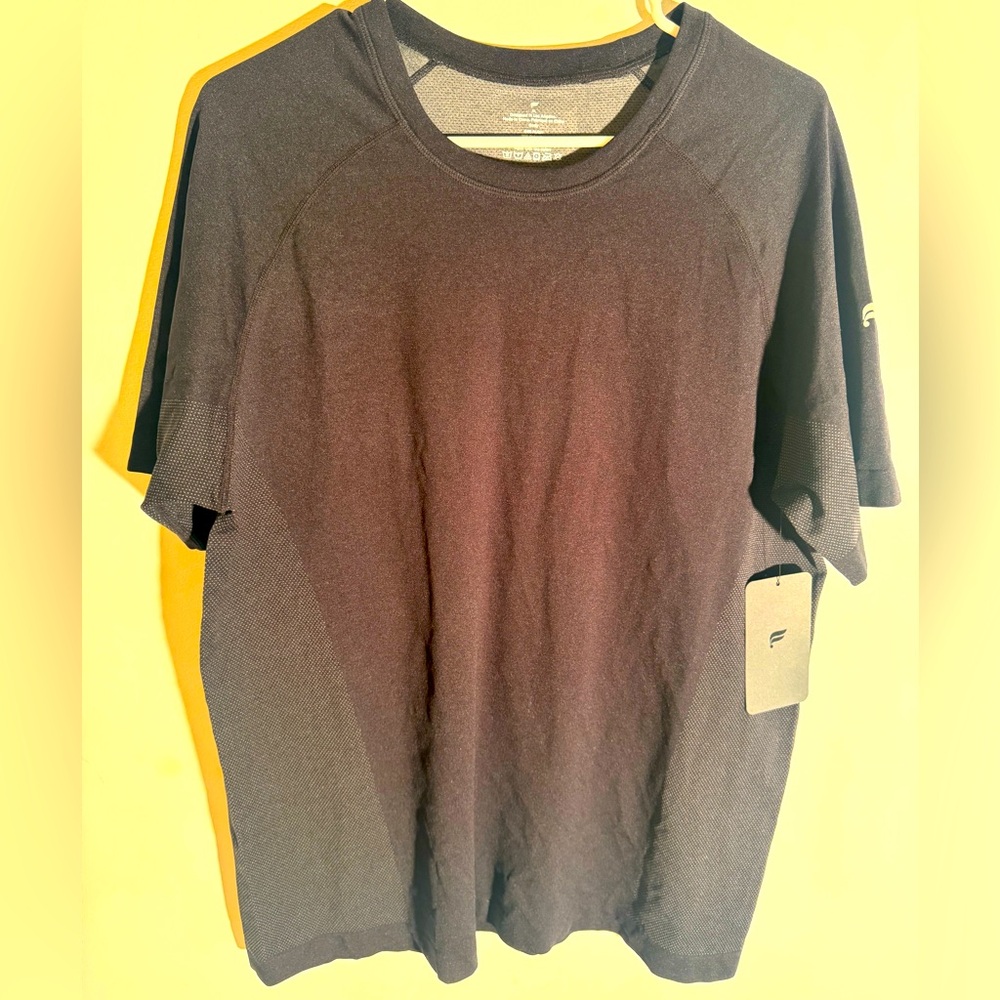 NWT Fabletics Training Day T